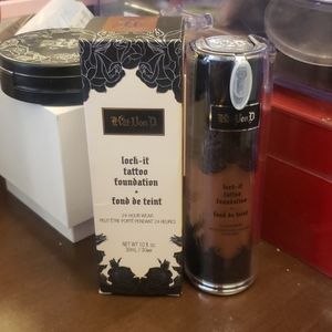 Kat Von D Lock It Foundation